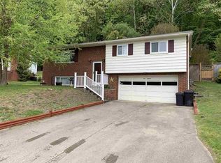 118 Valley View Dr, Huntington, WV 25704