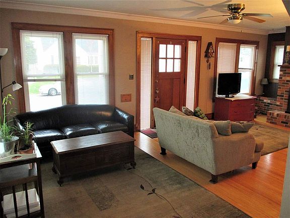 5th image of 1220 W Margaret Ave