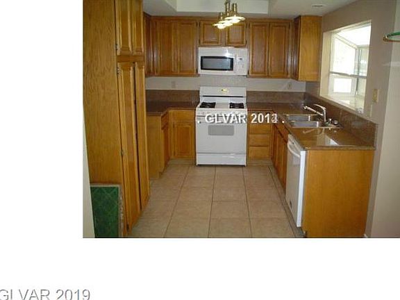 3rd image of 2515 Machado Dr #0