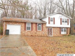6209 Menifee Dr NW, Huntsville, AL 35810