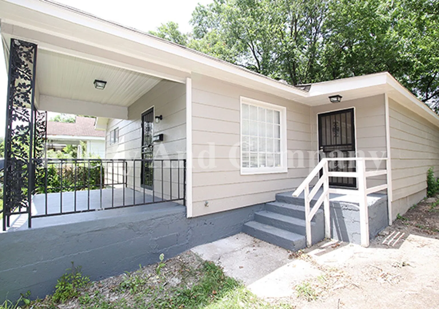Welcome to 2342 Poe Ave! — Photo 2