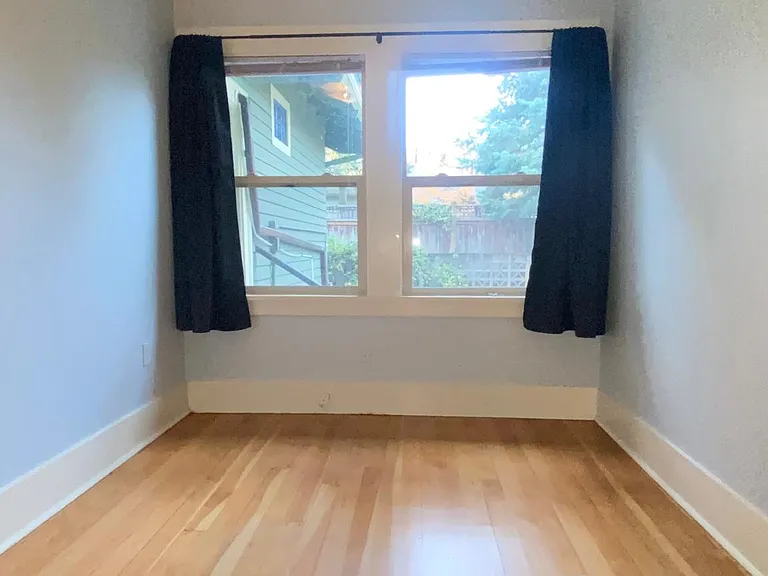 2803 NE 59th Ave — Photo 8
