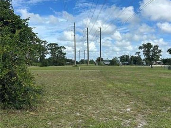 3rd image of 30268 Holly Rd