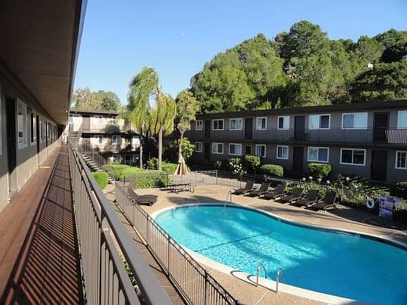 3rd image of 777 Meadowsweet Dr APT 112