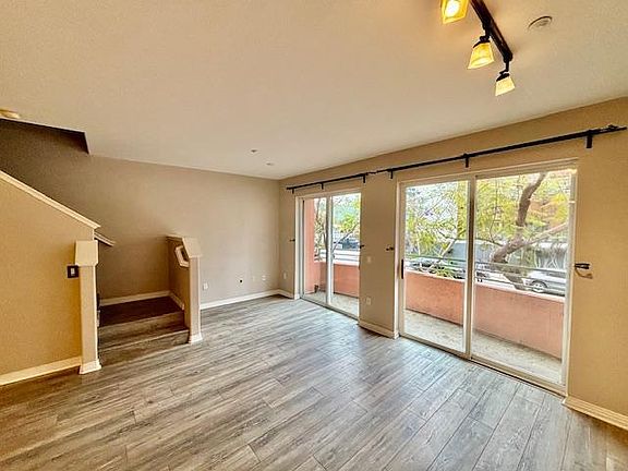 3rd image of 1501 India St Unit 305
