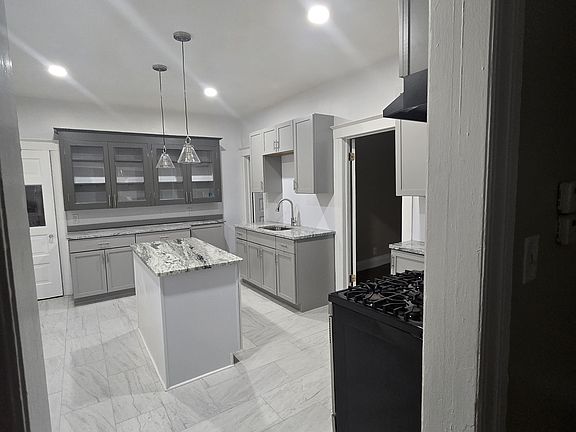 5th image of 4528 Van Dyke St #1