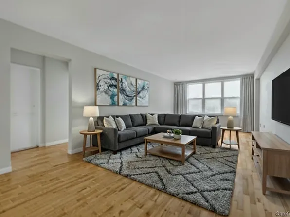 14 Westview Avenue #310, Tuckahoe, NY 10707