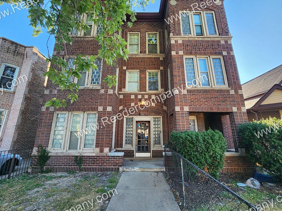 1st image of 3615 Grand Blvd APT 4