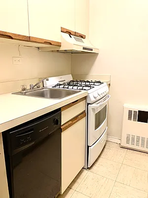 Rented by Corcoran | media 16