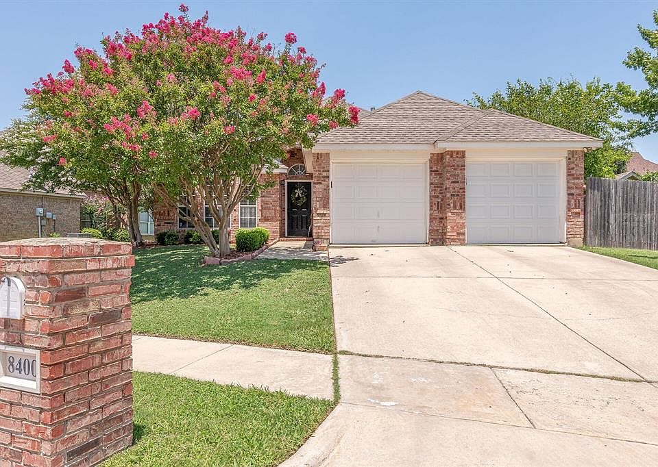 1st image of 8400 Emerald Cir