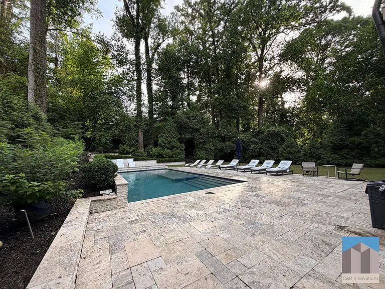 2110 E Roxboro Rd NE — Photo 49