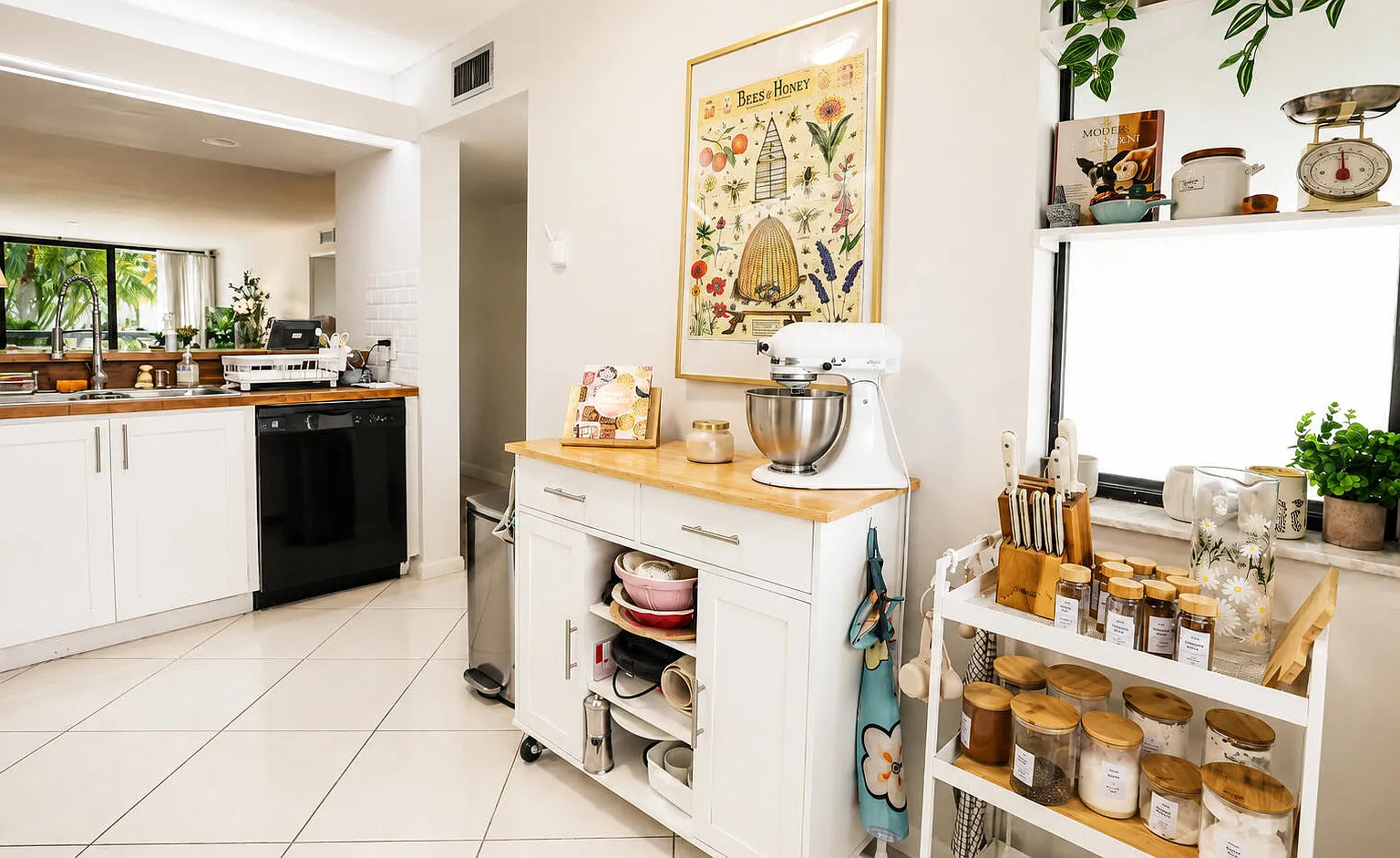 2 bed, 2.0 bath, 1442 sqft, $2,200 — Photo 3