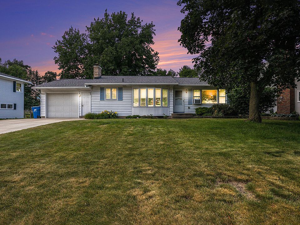 1st image of 4267 Pineway Dr SW