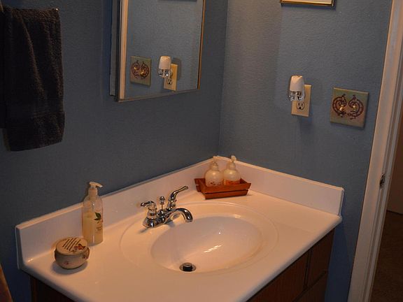5th image of 9004 N 53rd Ave