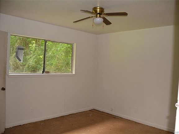 4th image of 4237 Marston Ave
