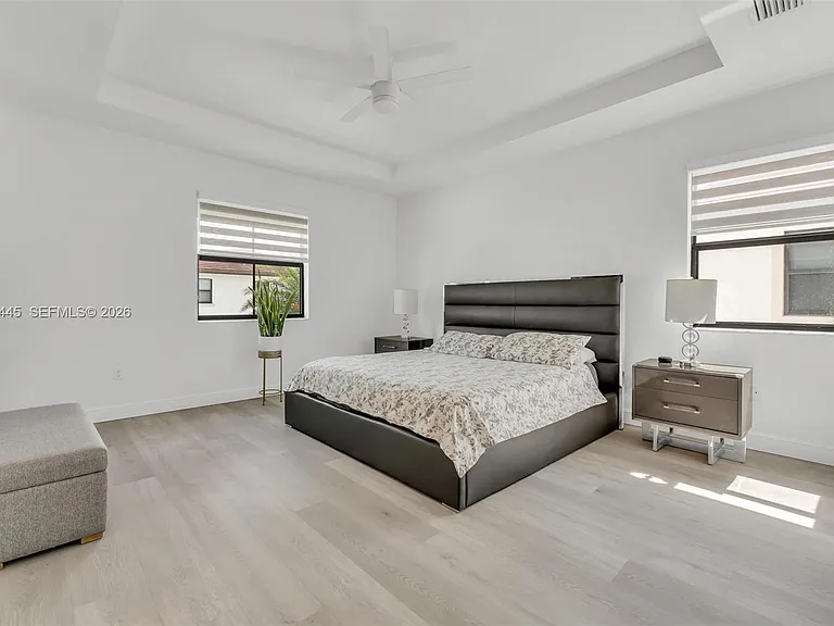 3538 W 108th St — Photo 31
