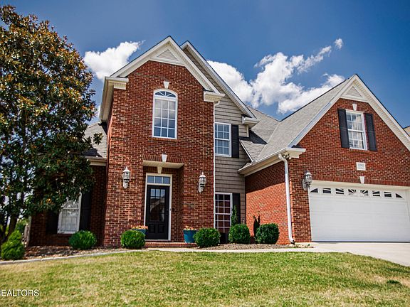 3rd image of 12815 Lily Pond Ln