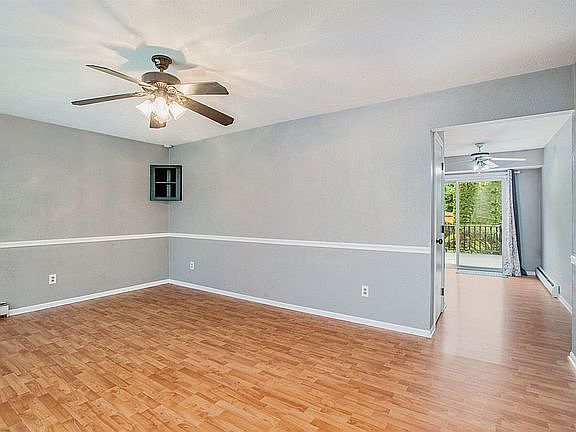 Living room - view from front door