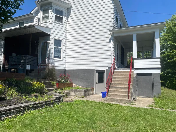 2501 16th St #1, Altoona, PA 16601