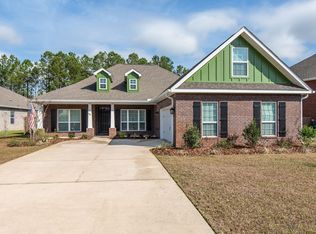 88 Secret St, Freeport, FL 32439