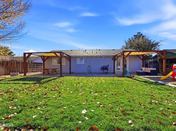 632 Occidental Dr, Dayton, NV 89403