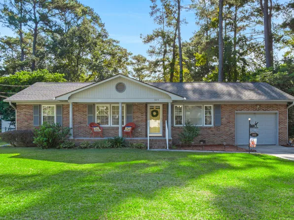 303 Hutson Dr, Summerville, SC 29483
