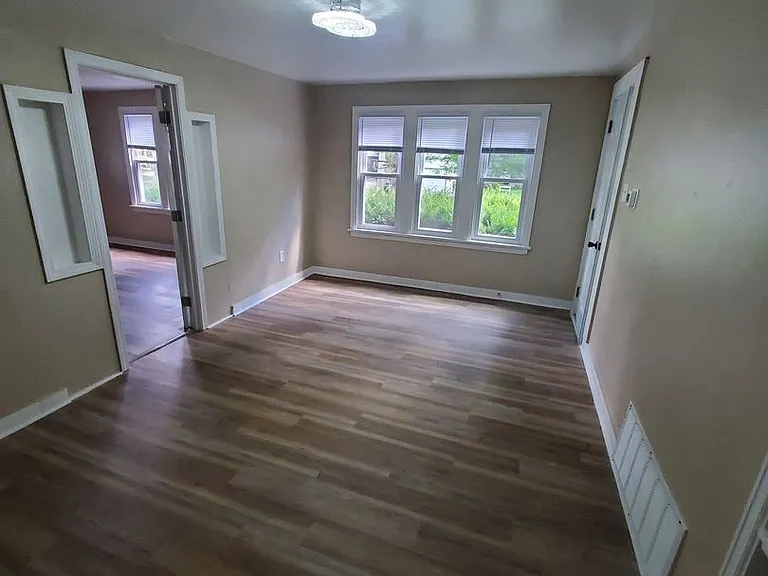 4207-4207a N 39th St. (Duplex) (Ace Property) — Photo 2