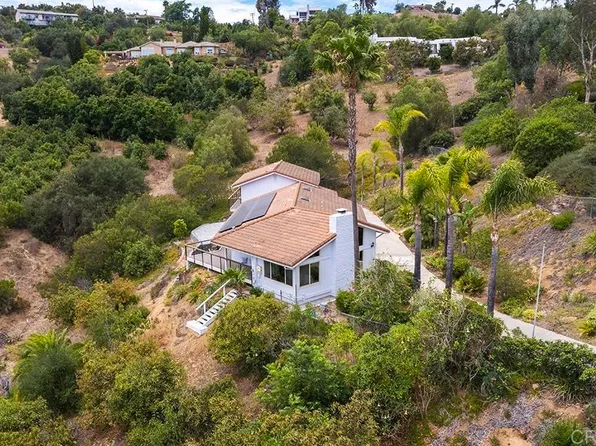 2645 Daisy Ln, Fallbrook, CA 92028