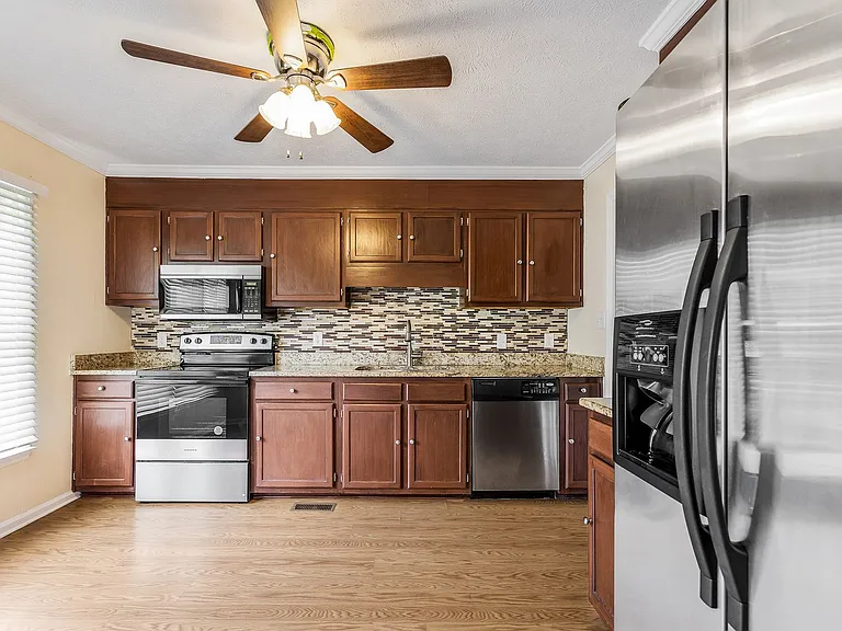 6837 Woodmark Dr — Photo 7