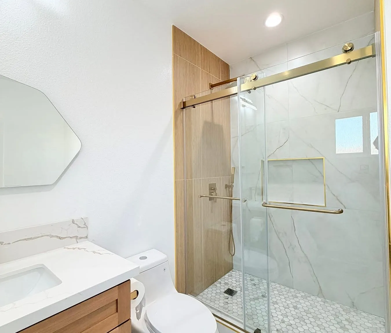 3 bed, 1200 sqft, $3,500 — Photo 4