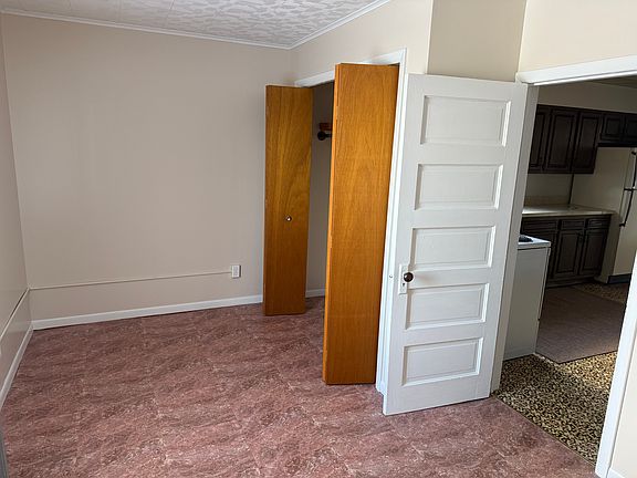 2nd image of 201 Newman St