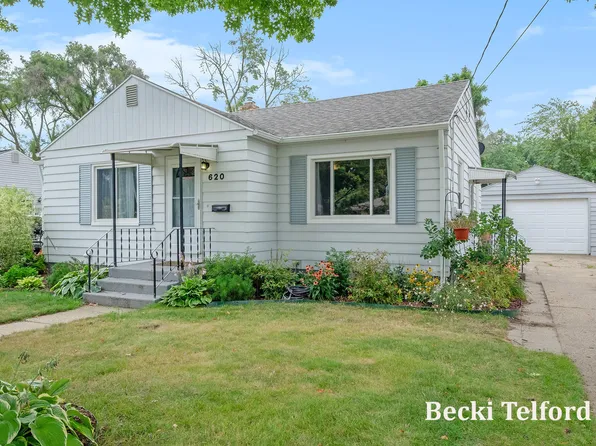 620 Oakcrest St SW, Wyoming, MI 49509