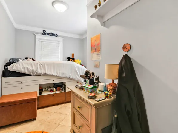 160-08 12th Road image 19 of 29