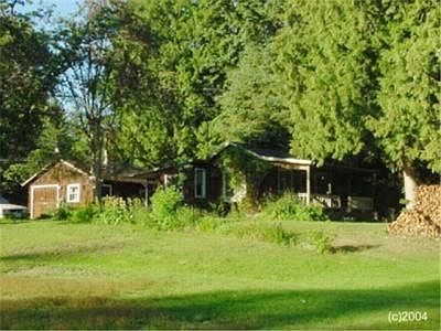 3rd image of 18653 NE Woodinville Duvall Rd