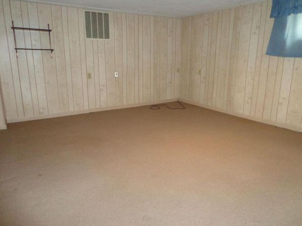 5199 Glenvar Heights Blvd, Salem, VA 24153