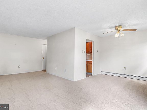 4th image of 280 Bridgewater Rd APT D4