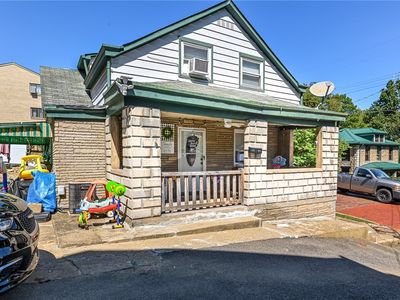 2201 Harbor St, Pittsburgh, PA, 15212