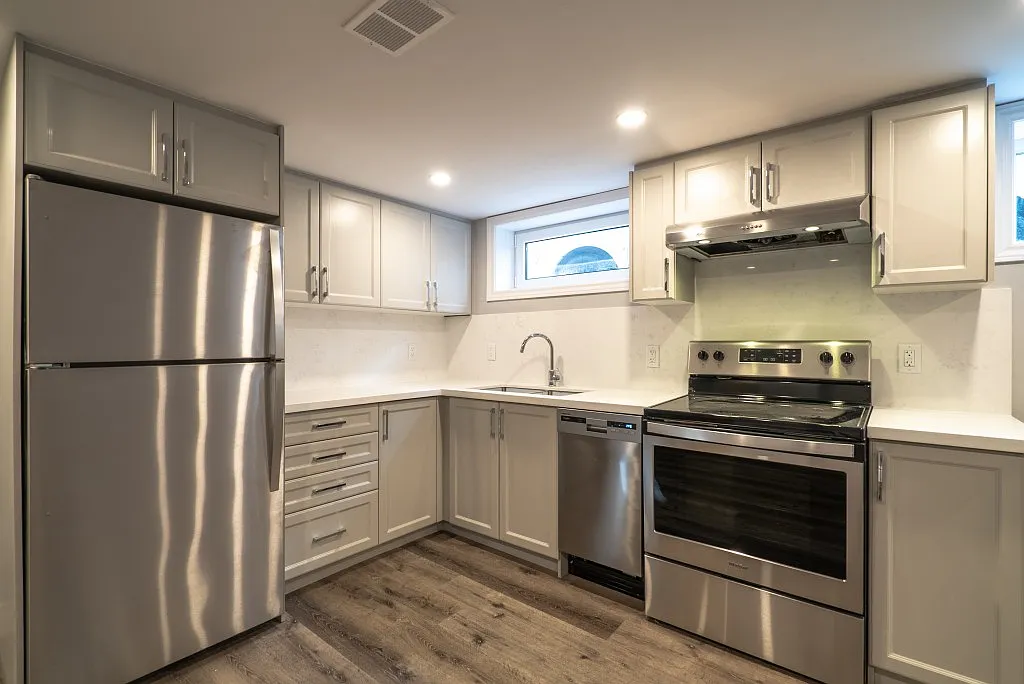 104 East 41st Street — Photo 3