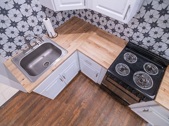 3rd image of 100 Zittel St APT 3