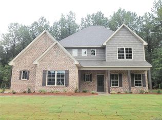 212 Spruce Knoll Ln, Elmore, AL 36025