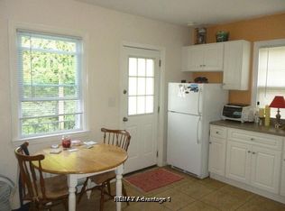 16 Wells St APT 1, Worcester, MA 01604