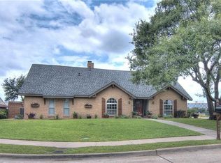 2800 Princeton Pl, Plano, TX 75075