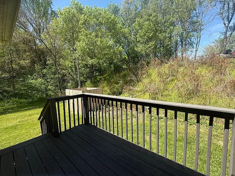 1541 Southside Rd — Photo 23