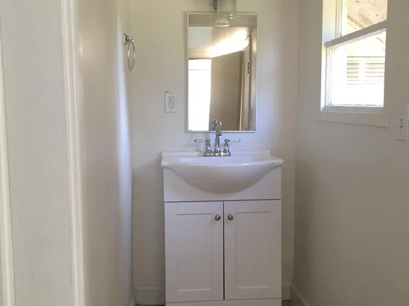 4540 B St APT 1, Sacramento, CA 95819