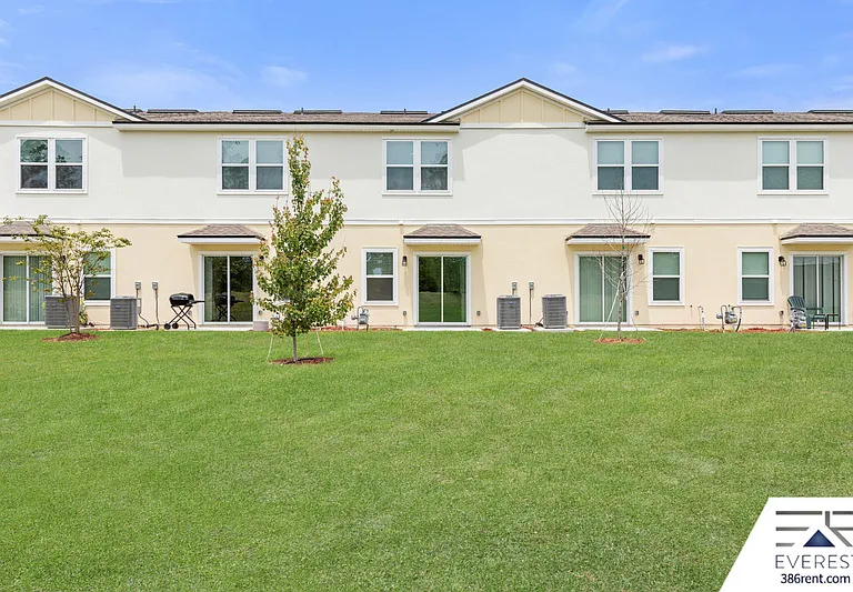 41 Temple Dr — Photo 27