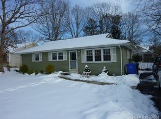 129 Inlet Ave, Manahawkin, NJ 08050