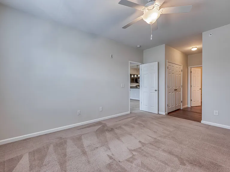 Reserve at Park West — Photo 19