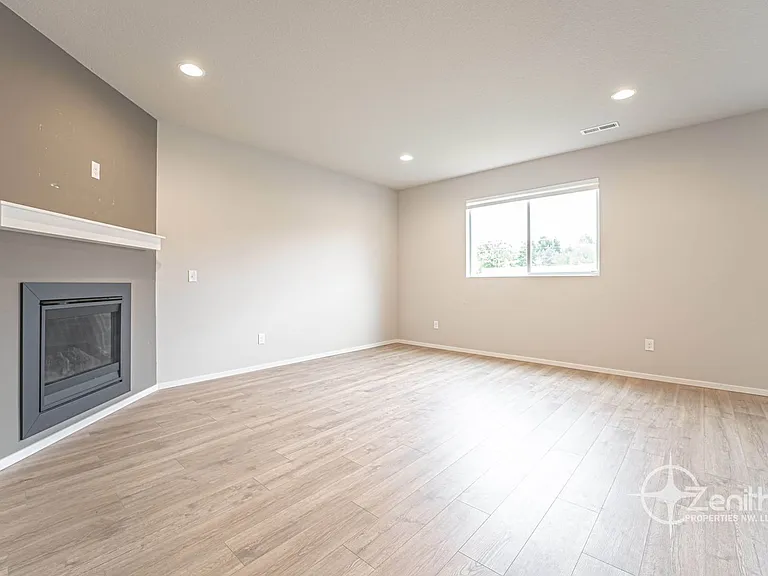 2608 S White Salmon Dr — Photo 11