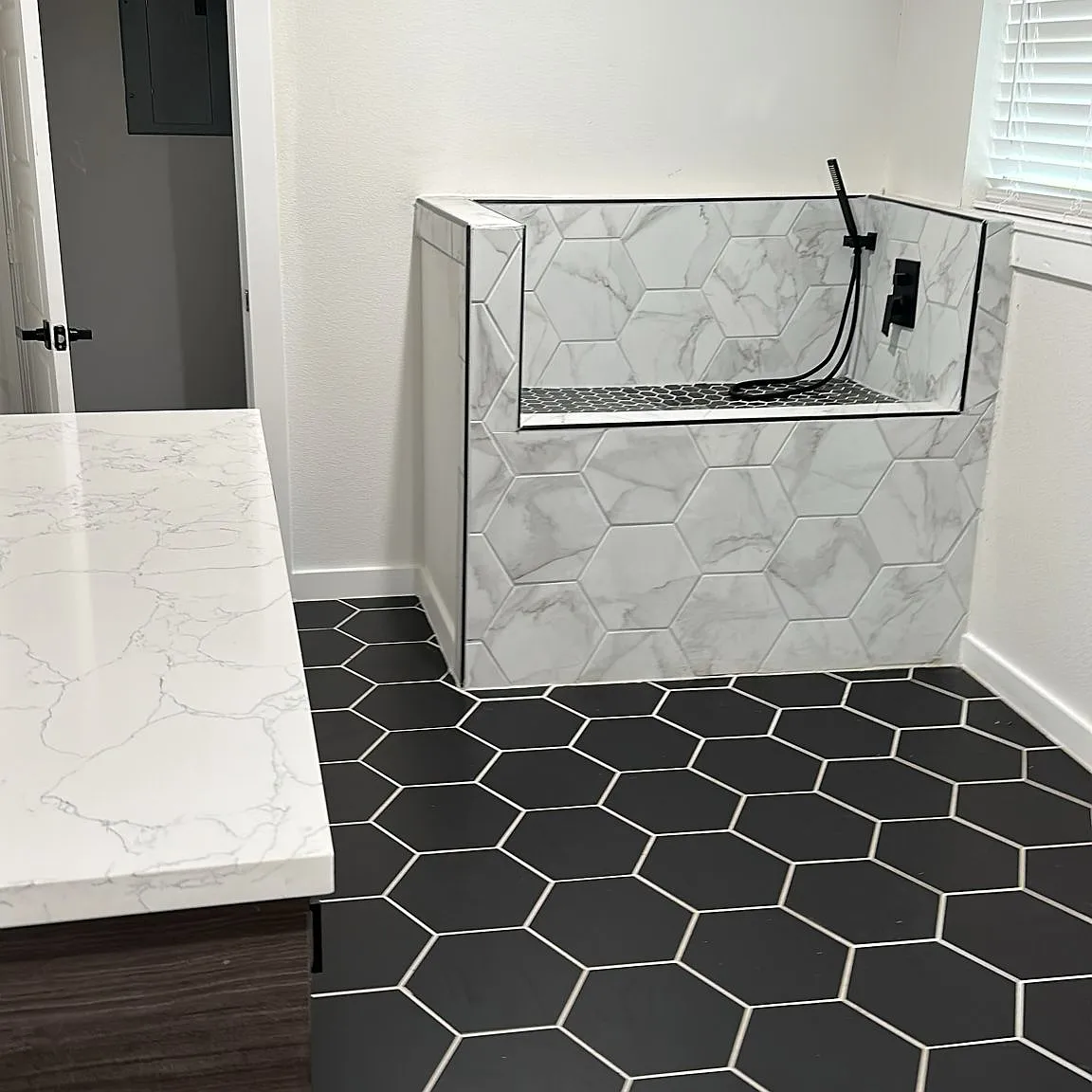 3 bed, 2581 sqft, $2,300 — Photo 3
