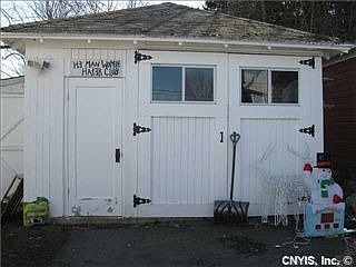 4th image of 14 Chrisler St